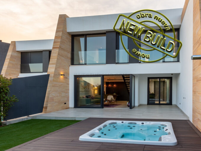 New Build Semi-Detached Villas 3 bedrooms in Orihuela costa