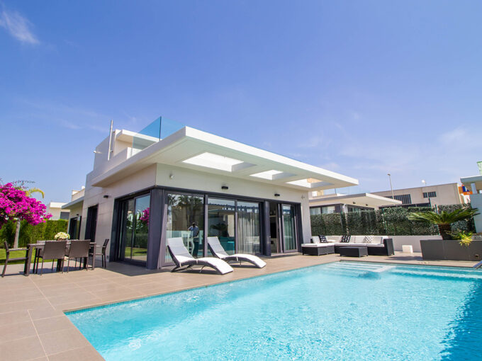 Villa in Dehesa de Campoamor (Alicante) Ref. ITCW474923