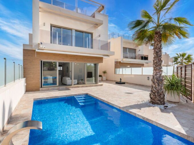 Villa in Villamartín (Alicante) Ref. ITCW505616