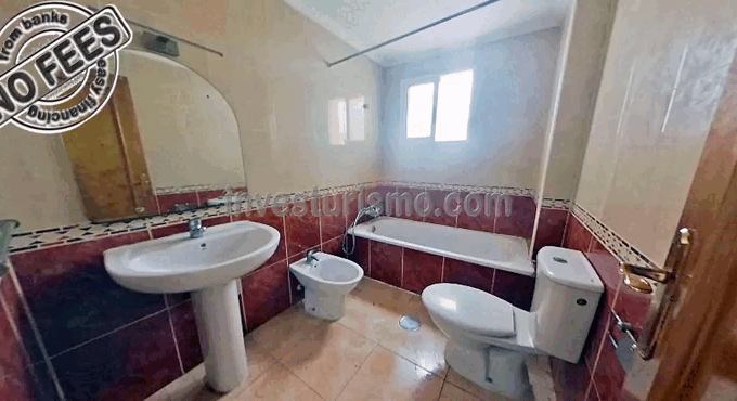 Comfortable flat in front of the park of the nations in Torrevieja